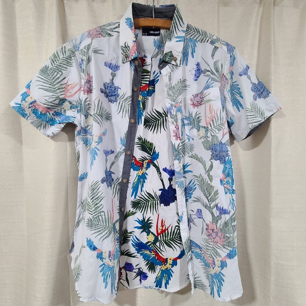 Short sleeve tropical aloha leaf parrot print button down shirt size S